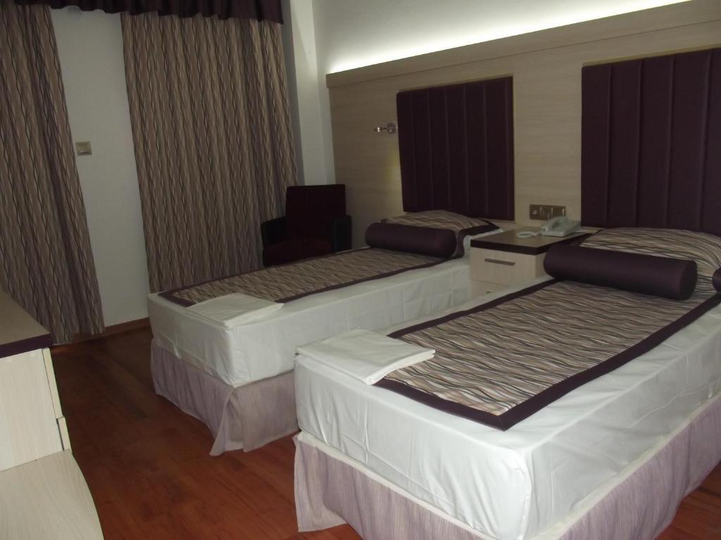 Bronze Hotel Gümbet Quarto foto